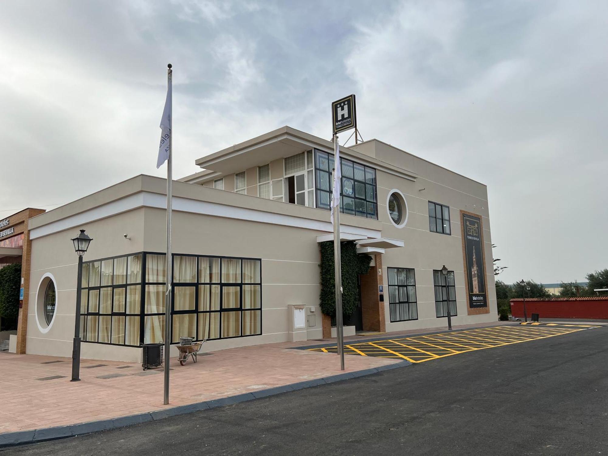 Hospedium Hotel Blu Torre De Sevilla Торре-де-ла-Рейна Экстерьер фото