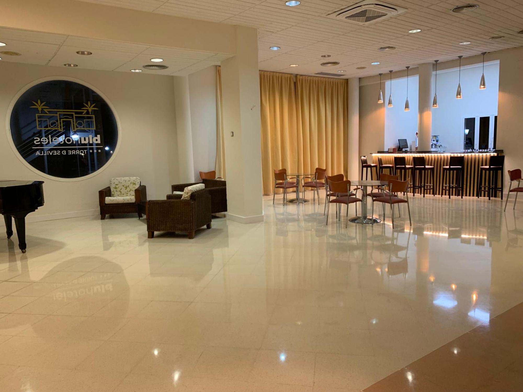 Hospedium Hotel Blu Torre De Sevilla Торре-де-ла-Рейна Экстерьер фото