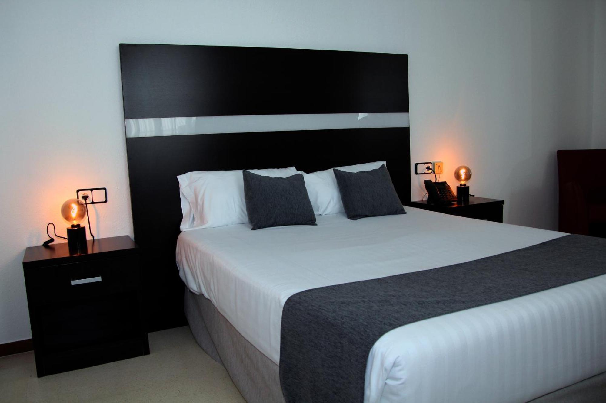 Hospedium Hotel Blu Torre De Sevilla Торре-де-ла-Рейна Экстерьер фото